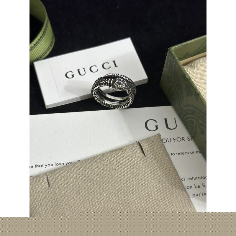 G*u*i rings